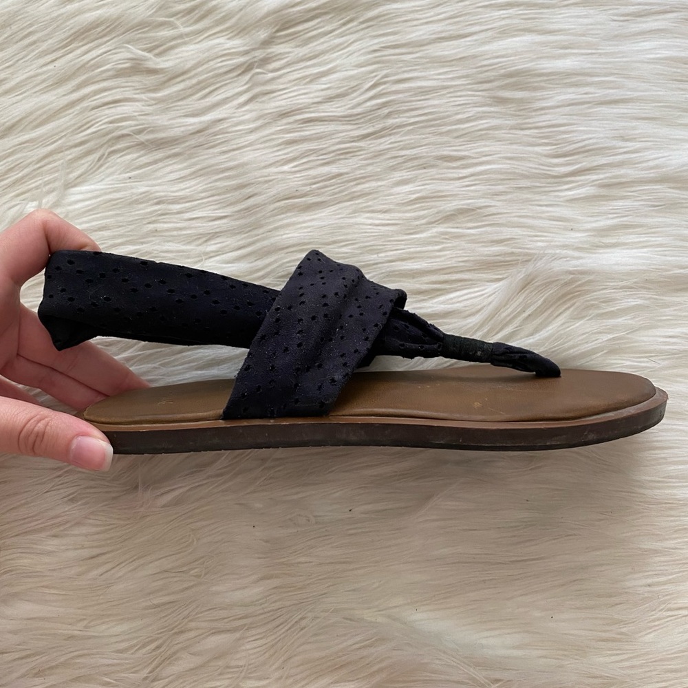 Sanuk Black Laser Cut Devine Thong Sandal Flip Flops Beachy - Picture 6 of 10